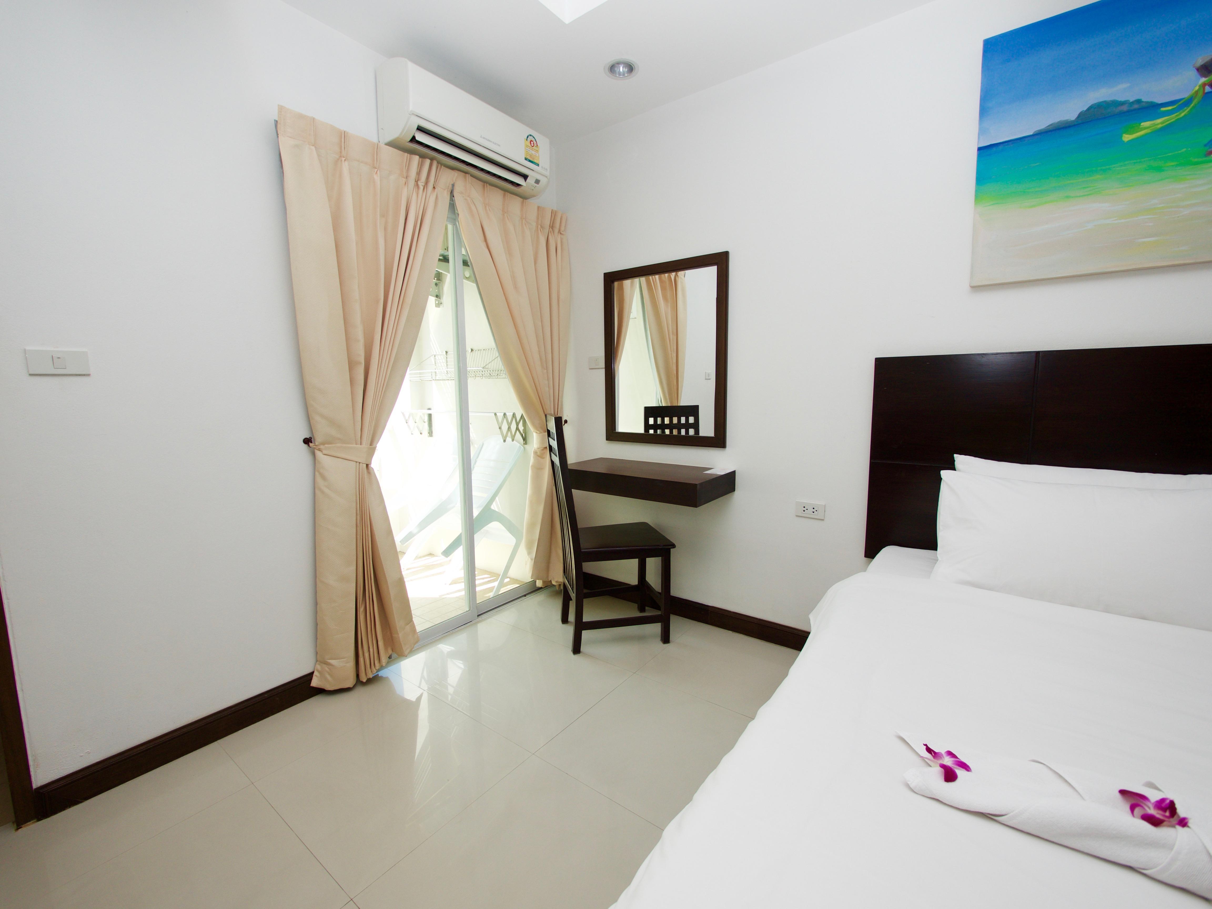 Q Victory Patong Hotel Exterior photo